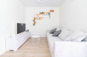 2BR Family STAY w/Terrace (AidoTakas), By Cohost